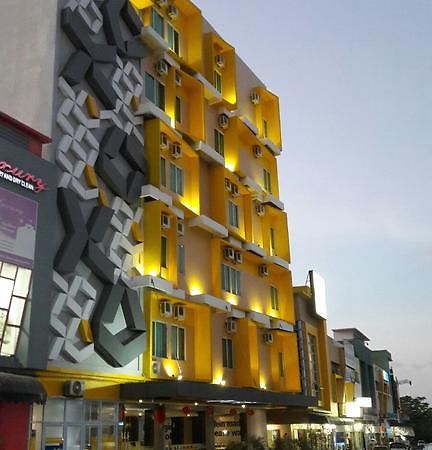 Kaliban Hotel Batam Exterior foto