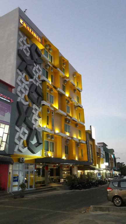 Kaliban Hotel Batam Exterior foto