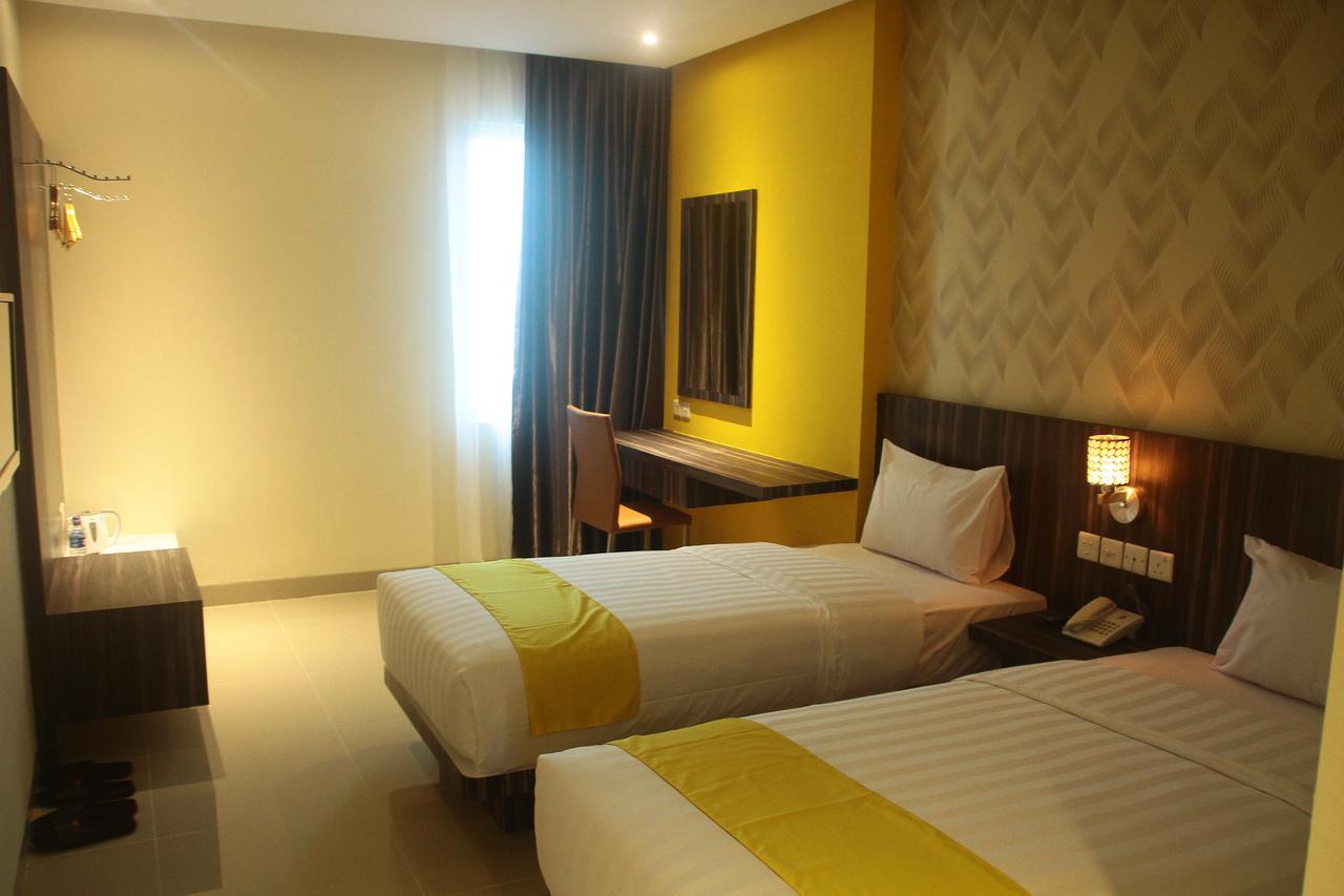 Kaliban Hotel Batam Quarto foto